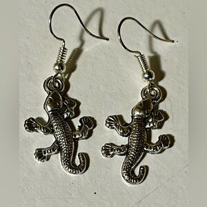 New Silvertone lizard earrings